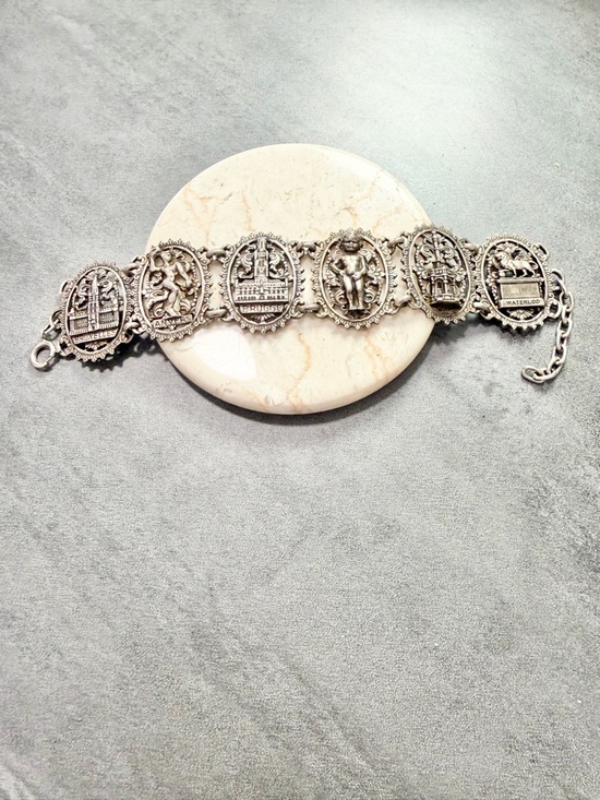 Jewelry - Vintage Mid Century Sliver Tone Bracelet Belgium Brussels Souvenir Landmark